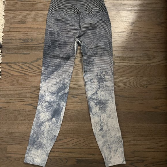 Lululemon Ebb to Train Women Super-High-Rise Crop Legging Tight Tie Dye Striped - Picture 5 of 9